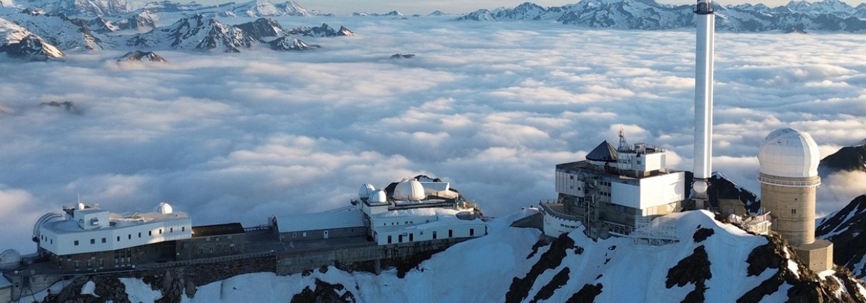 Vue du pic du Midi et son Observatoire